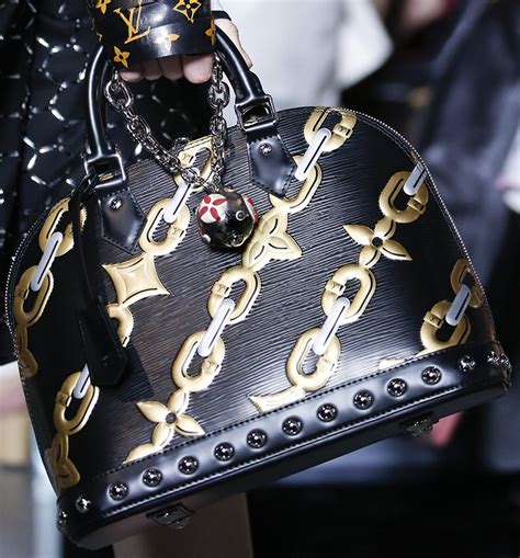 louis vuitton spring 2016 bags|Louis Vuitton Spring/Summer 2016 Runway Bag .